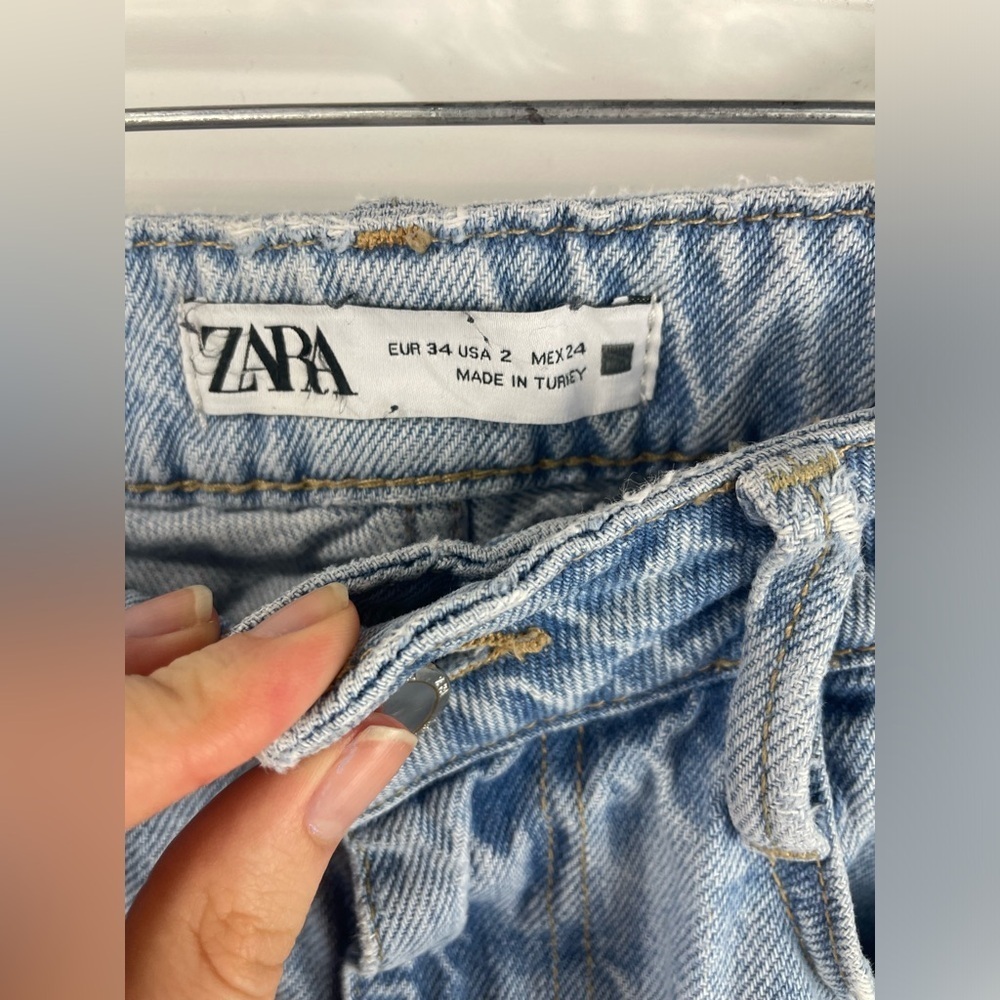 Zara Light Wash Casual Frayed Hem Jeans Size 2 Women’s EUC - Picture 4 of 10